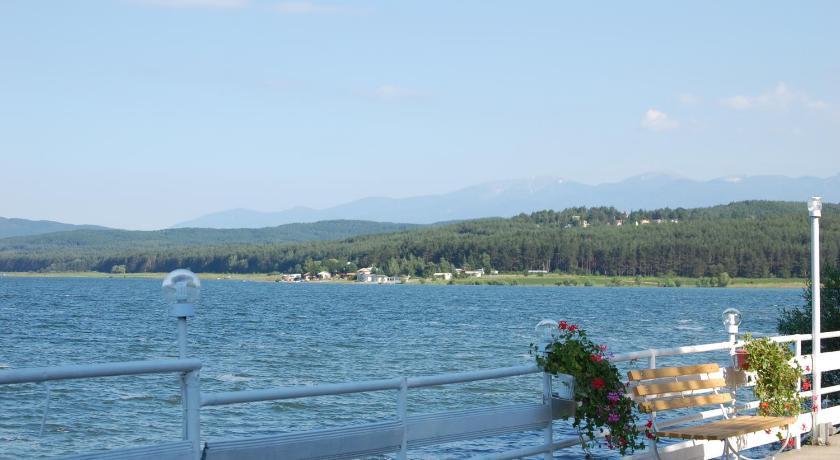 White Village Park Iskar Lake Pasarel Exteriér fotografie