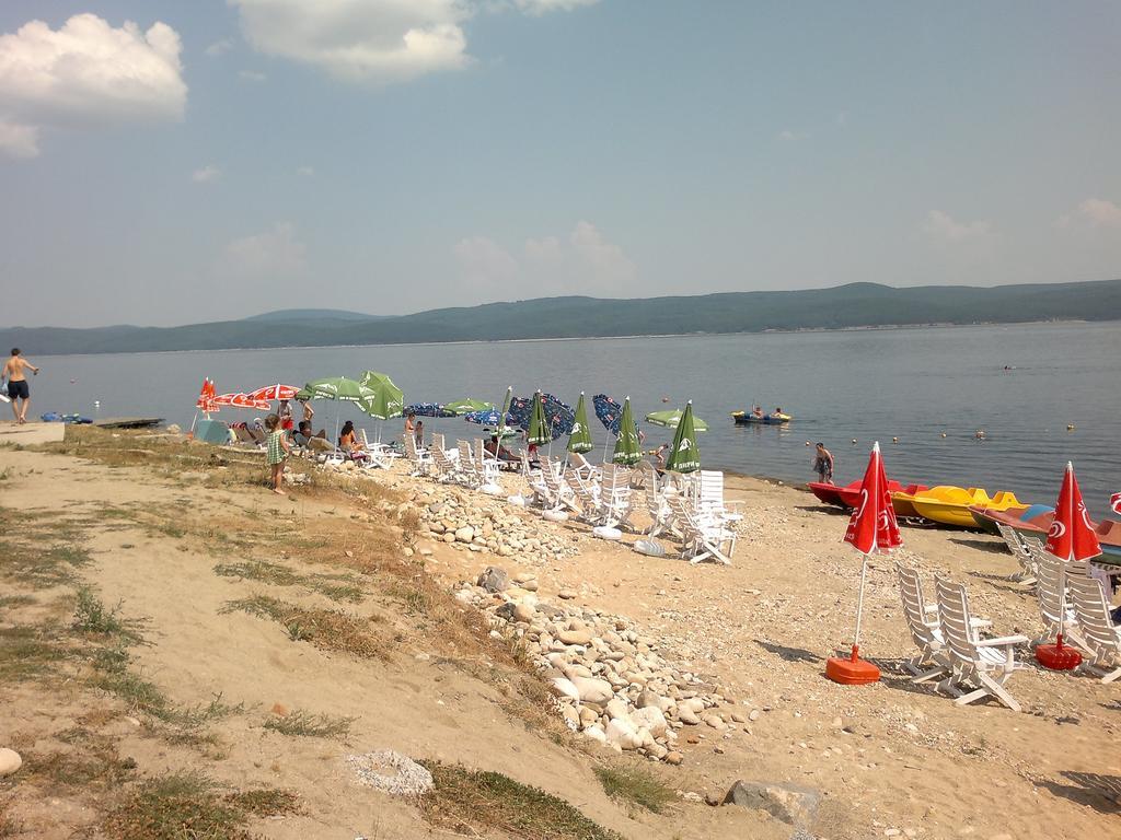 White Village Park Iskar Lake Pasarel Exteriér fotografie